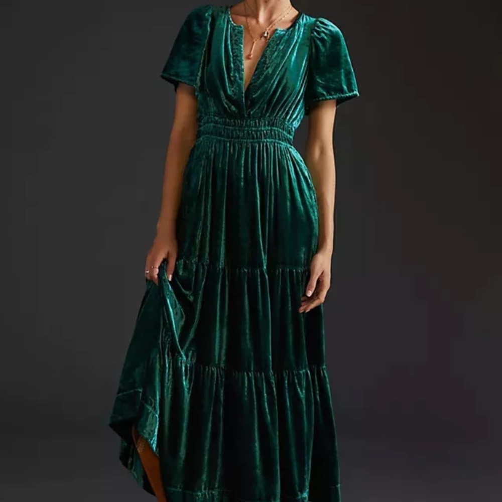 Anthropologie Somerset Maxi Dress. Green velvet. Size 2X. Worn once!
